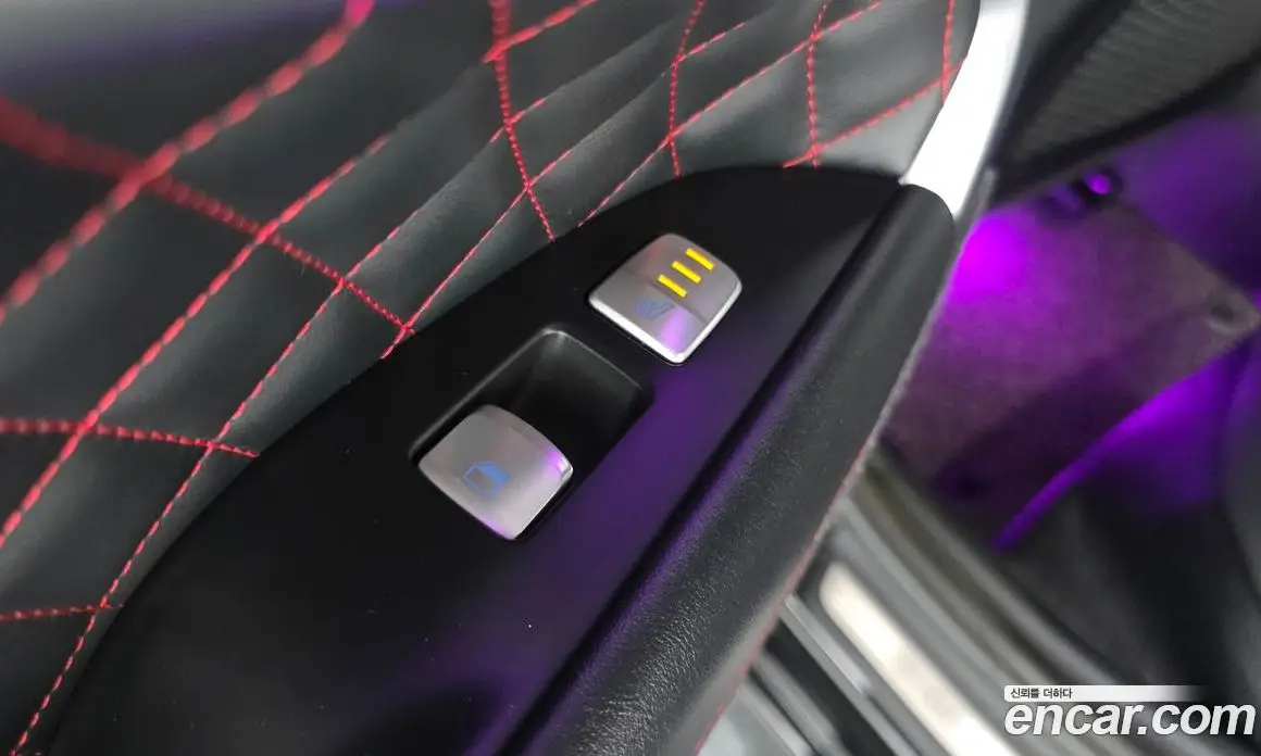 Genesis G70 2019 2.0 автомат (гидро), фото 32