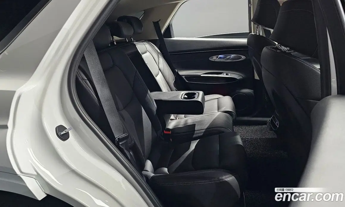 Genesis GV70 2021 2.5 автомат (гидро), фото 18