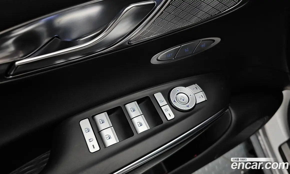 Genesis GV70 2021 2.5 автомат (гидро), фото 23