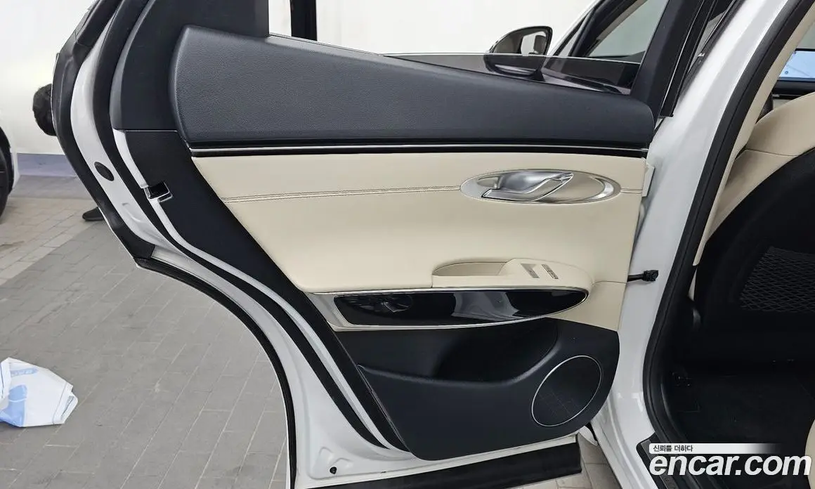 Genesis GV70 2021 2.2 автомат (гидро), фото 15