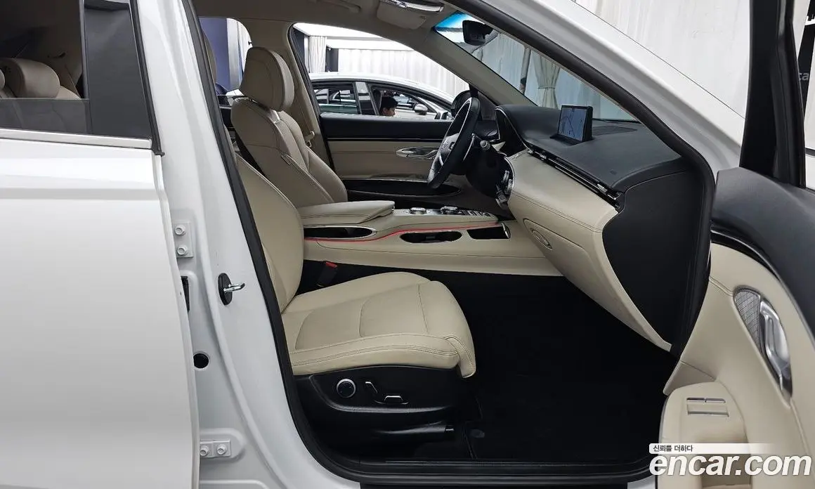 Genesis GV70 2021 2.2 автомат (гидро), фото 17