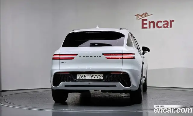 Genesis GV70 2021 2.2 автомат (гидро), миниатюра 4