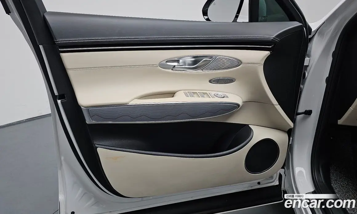 Genesis GV70 2023 2.5 автомат (гидро), фото 13
