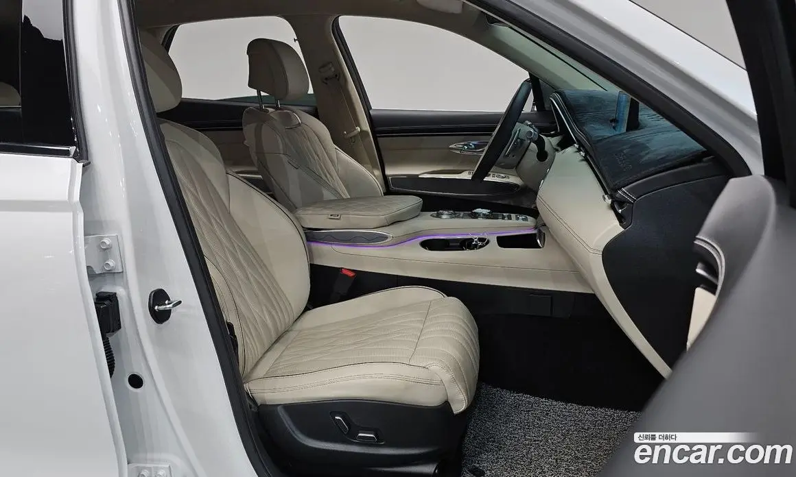 Genesis GV70 2023 2.5 автомат (гидро), фото 17