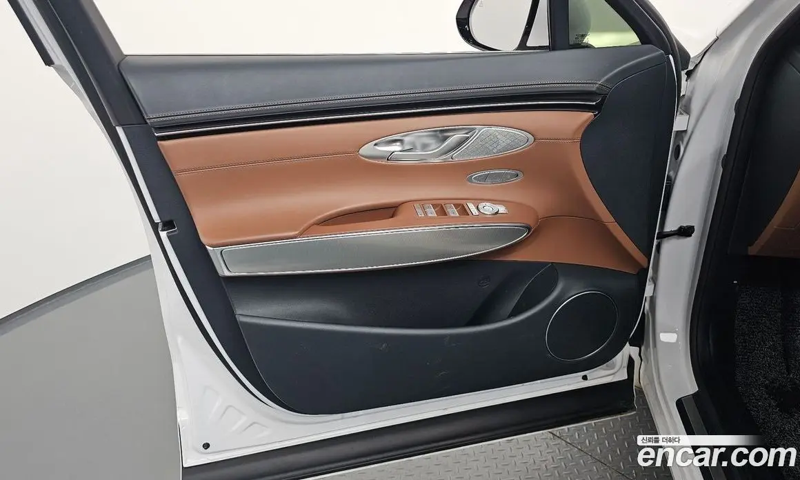 Genesis GV70 2023 2.5 автомат (гидро), фото 14