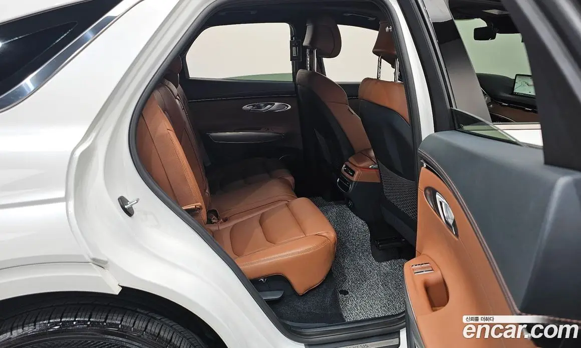 Genesis GV70 2023 2.5 автомат (гидро), фото 17