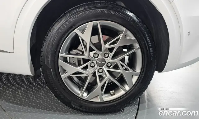 Genesis GV70 2023 2.5 автомат (гидро), миниатюра 7