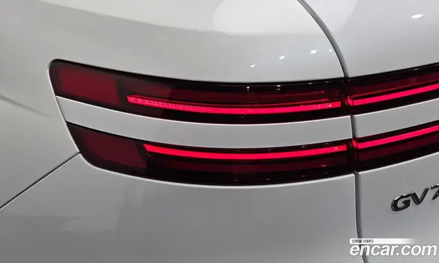 Genesis GV70 2023 2.5 автомат (гидро), миниатюра 9
