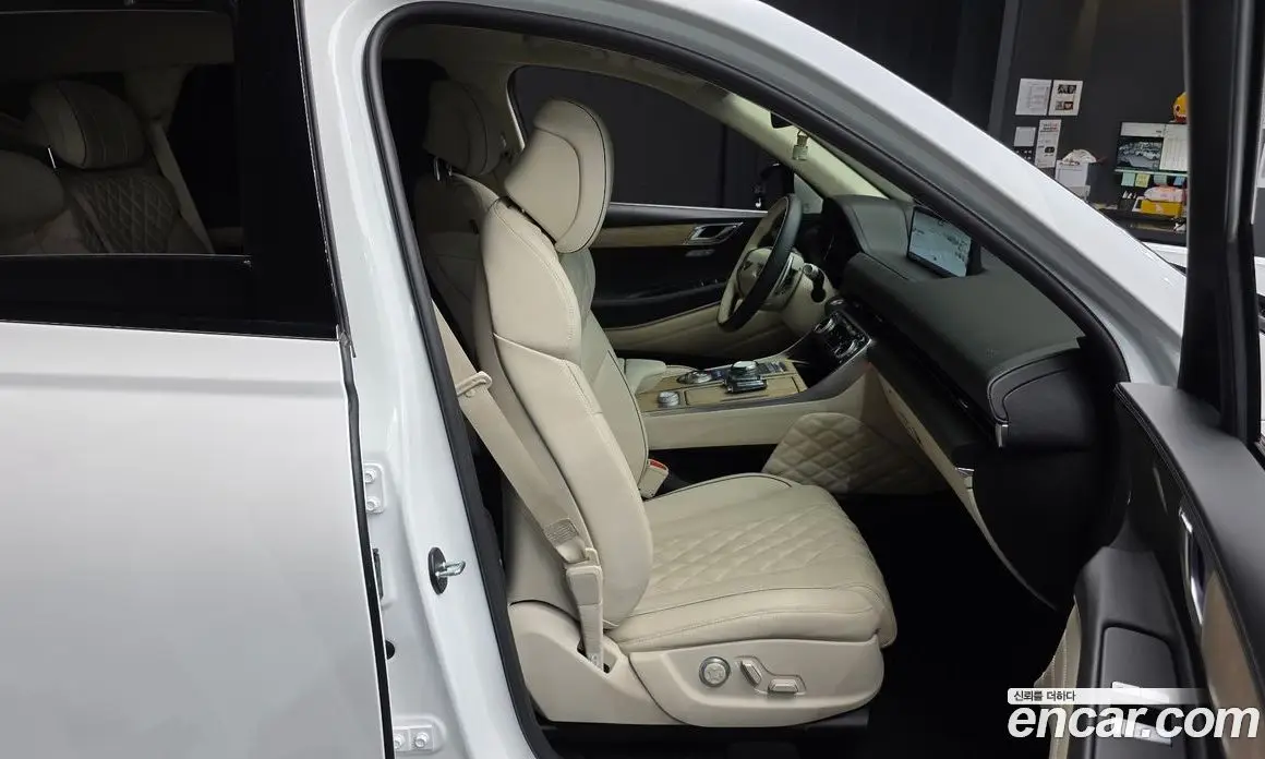 Genesis GV80 2023 2.5 автомат (гидро), фото 17