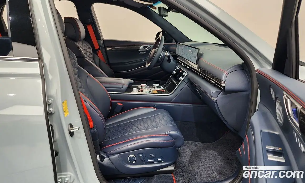 Genesis GV80 2024 3.5 автомат (гидро), фото 16