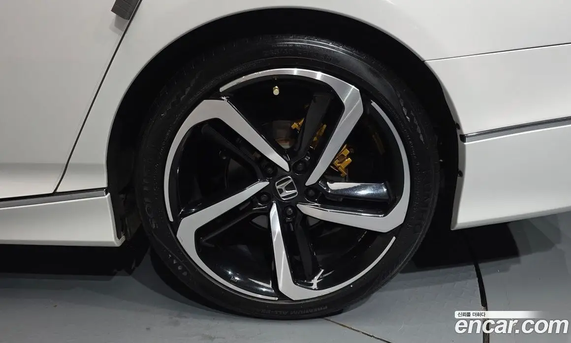 Honda Accord 2018 2.0 автомат (гидро), фото 6