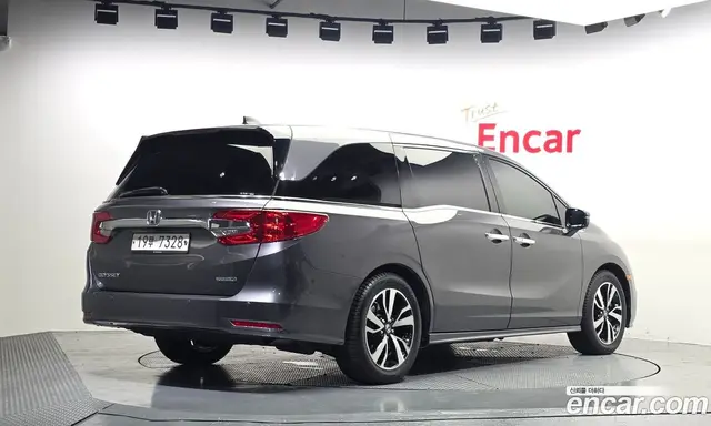 Honda Odyssey 2019 3.5 автомат (гидро), миниатюра 2
