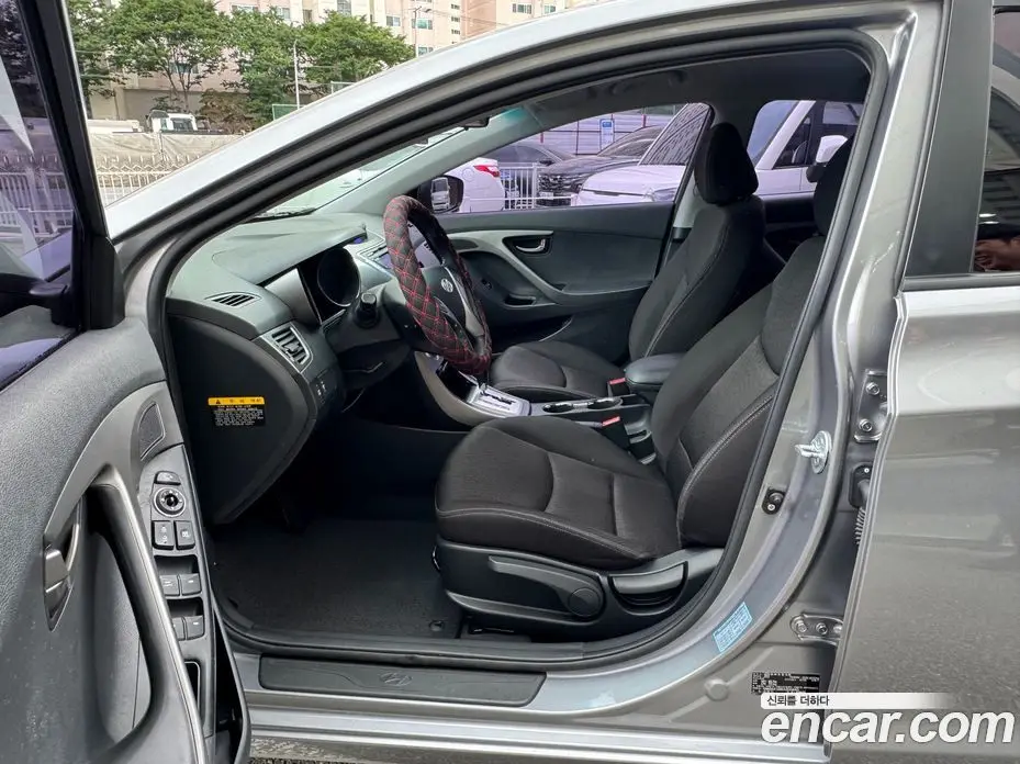 Hyundai Avante 2012 1.6 автомат (гидро), фото 11