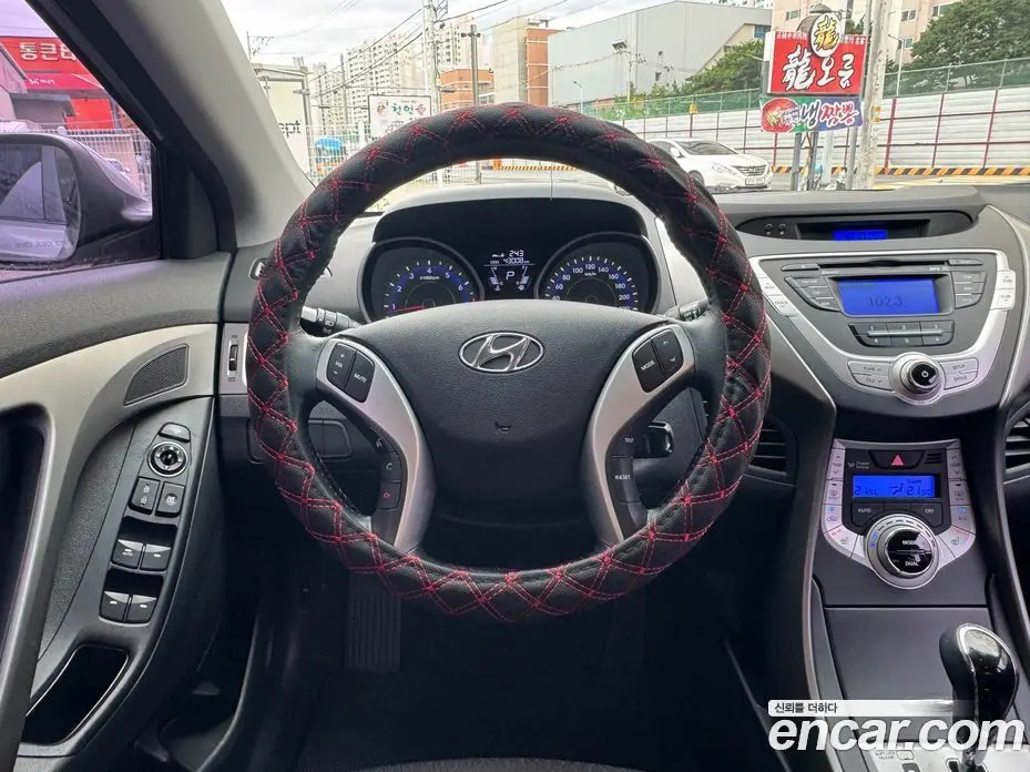 Hyundai Avante 2012 1.6 автомат (гидро), фото 14
