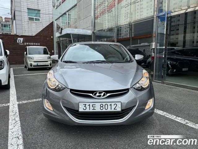Hyundai Avante 2012 1.6 автомат (гидро), миниатюра 3