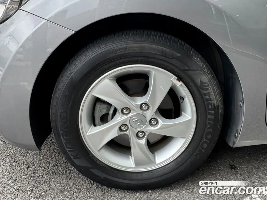 Hyundai Avante 2012 1.6 автомат (гидро), фото 5