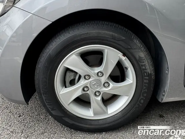 Hyundai Avante 2012 1.6 автомат (гидро), миниатюра 5