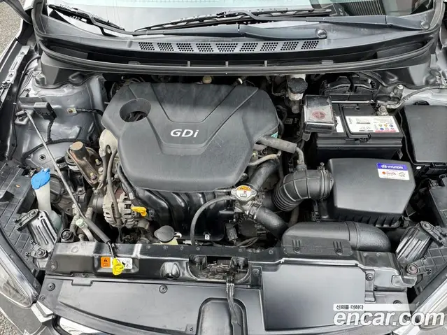 Hyundai Avante 2012 1.6 автомат (гидро), миниатюра 6