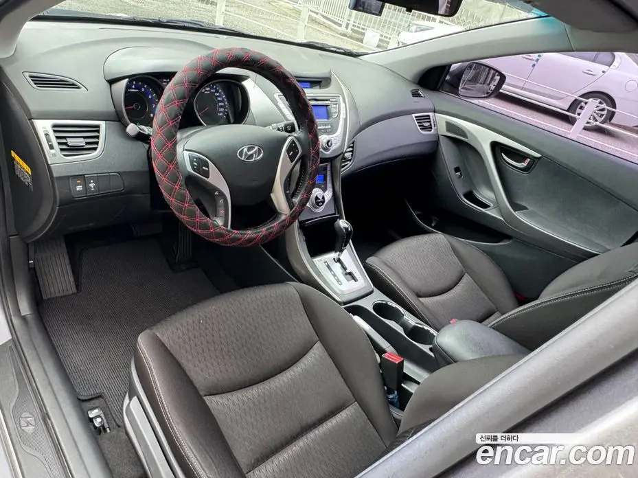 Hyundai Avante 2012 1.6 автомат (гидро), фото 10