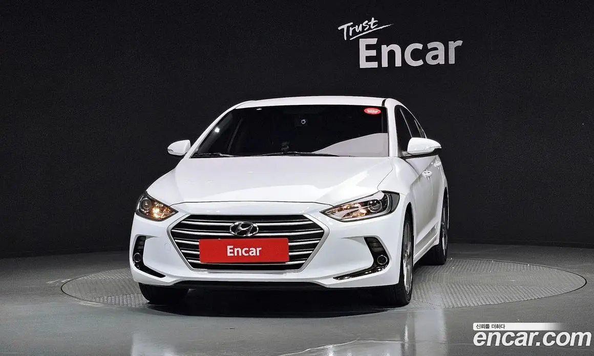 Hyundai Avante 2017 1.6 автомат (гидро), фото 3