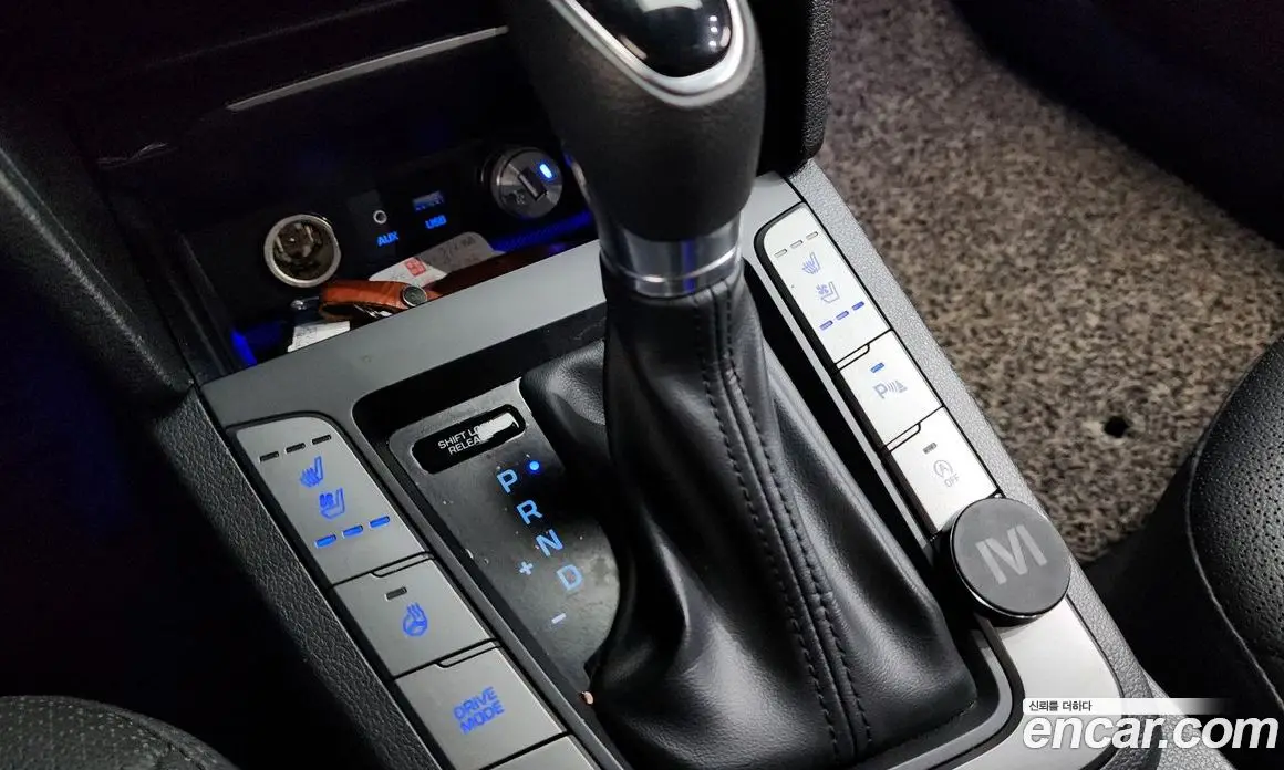 Hyundai Avante 2018 1.6 автомат (гидро), фото 20