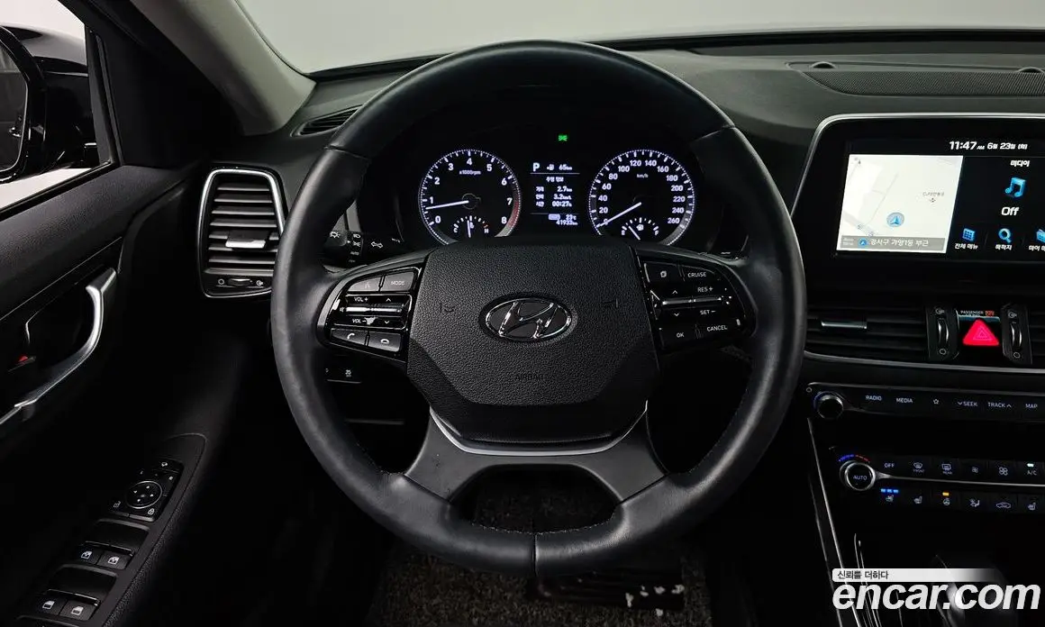 Hyundai Grandeur 2017 2.4 автомат (гидро), фото 18