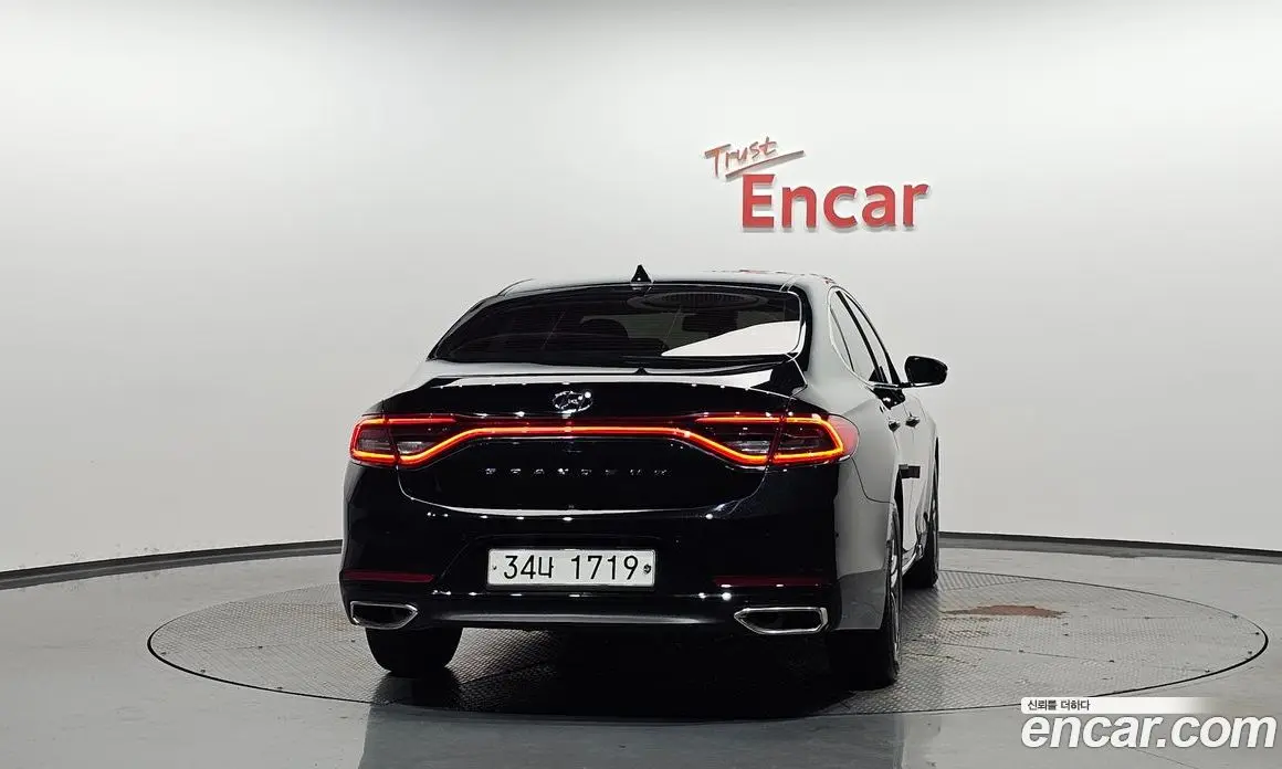 Hyundai Grandeur 2017 2.4 автомат (гидро), фото 3