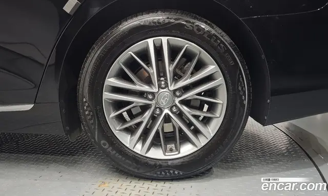 Hyundai Grandeur 2017 2.4 автомат (гидро), миниатюра 6