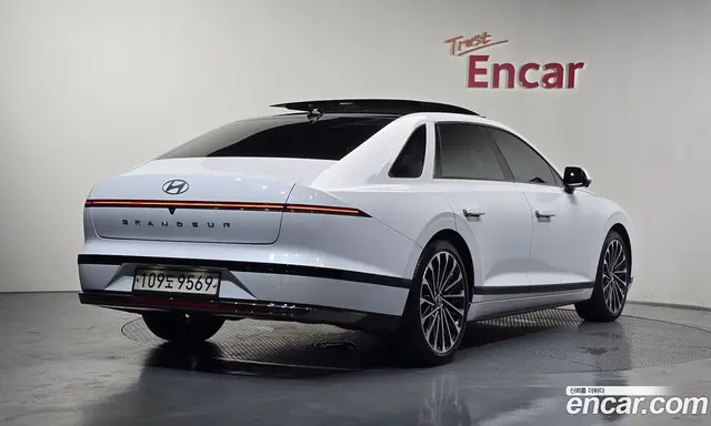 Hyundai Grandeur 2022 3.5 автомат (гидро), миниатюра 2