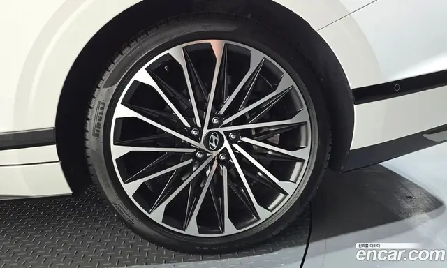 Hyundai Grandeur 2022 3.5 автомат (гидро), миниатюра 7
