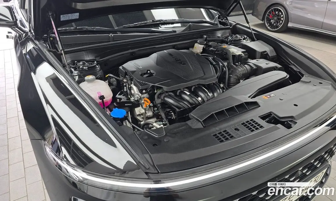 Hyundai Grandeur 2023 2.5 автомат (гидро), фото 6