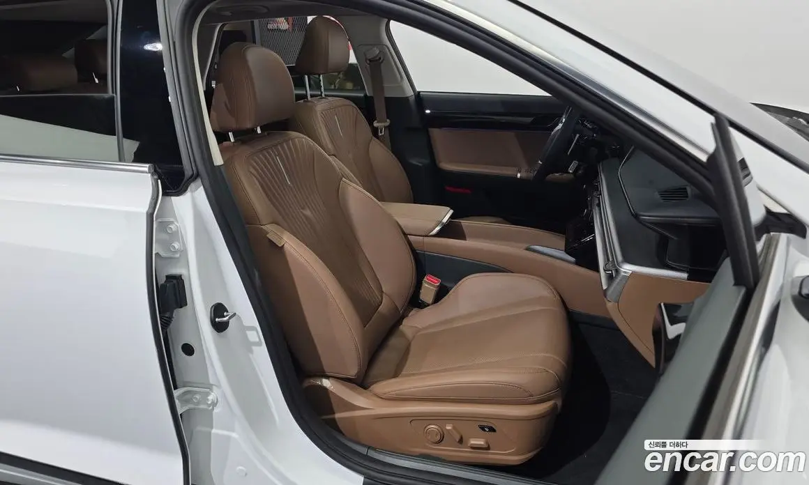Hyundai Grandeur 2023 2.5 автомат (гидро), фото 16