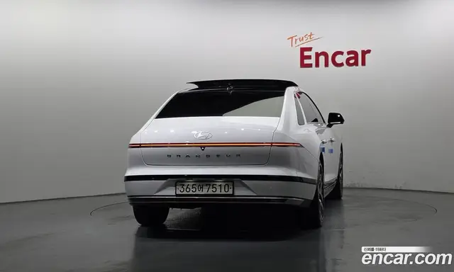 Hyundai Grandeur 2023 2.5 автомат (гидро), миниатюра 4