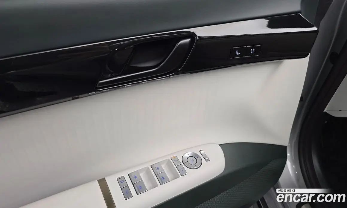 Hyundai Grandeur 2023 2.5 автомат (гидро), фото 14