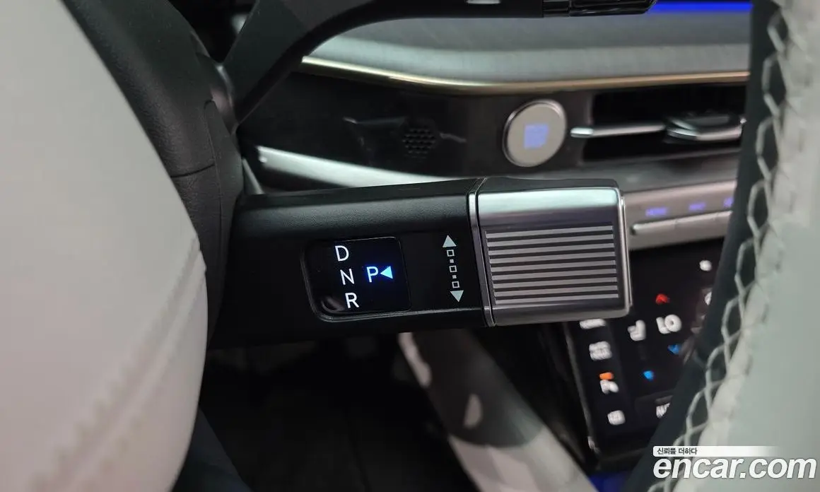 Hyundai Grandeur 2023 2.5 автомат (гидро), фото 9