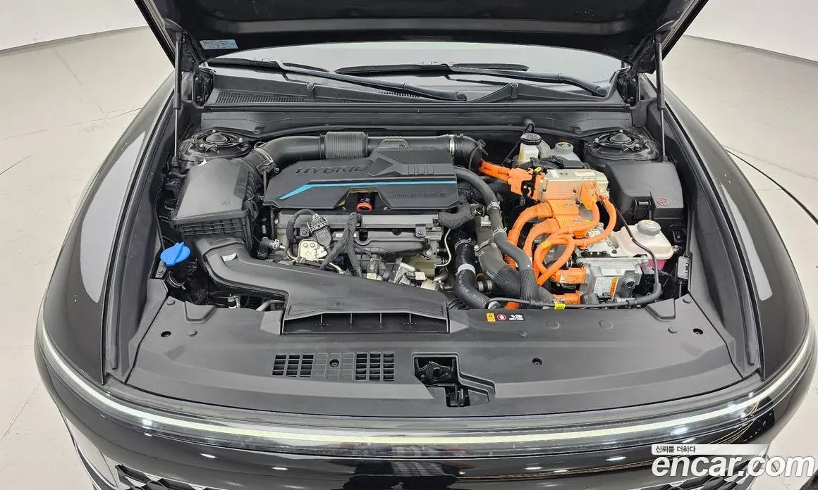 Hyundai Grandeur 2023 1.6 автомат (гидро), фото 6
