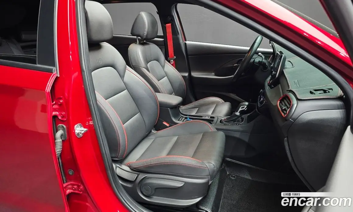 Hyundai i30 2020 1.6 автомат (гидро), фото 12