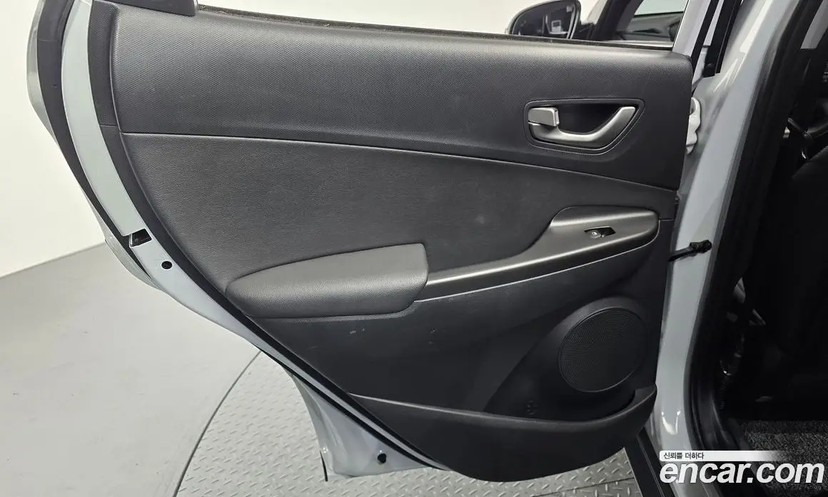 Hyundai Kona 2019 1.6 автомат (гидро), фото 15