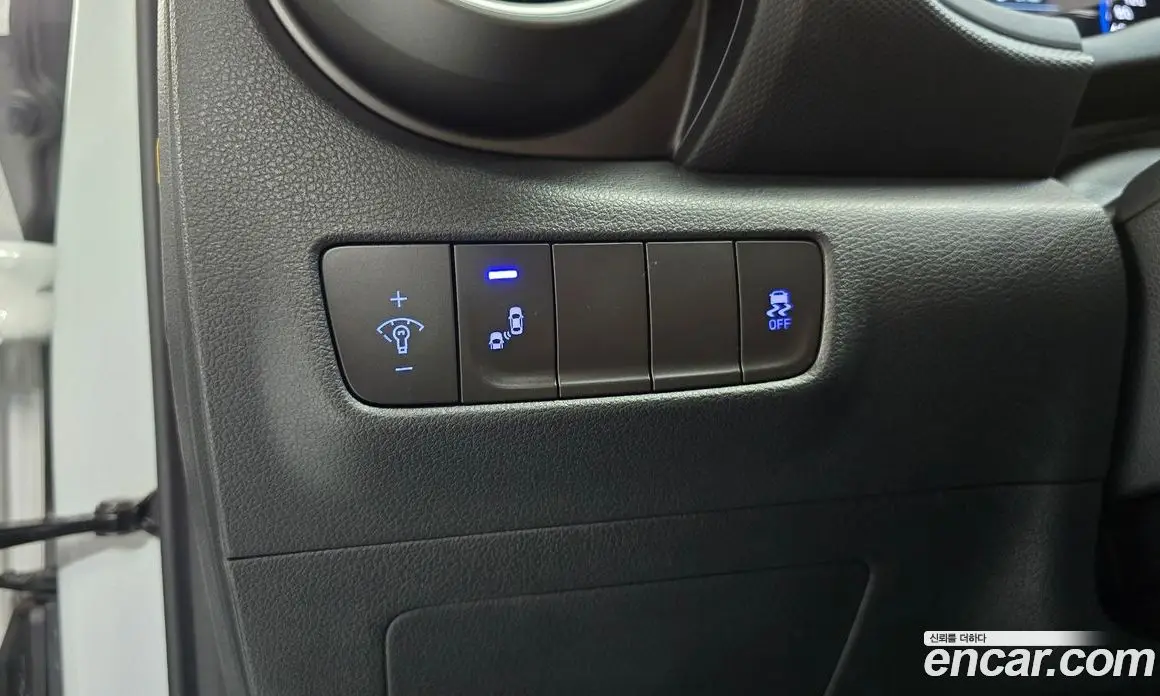 Hyundai Kona 2019 1.6 автомат (гидро), фото 26