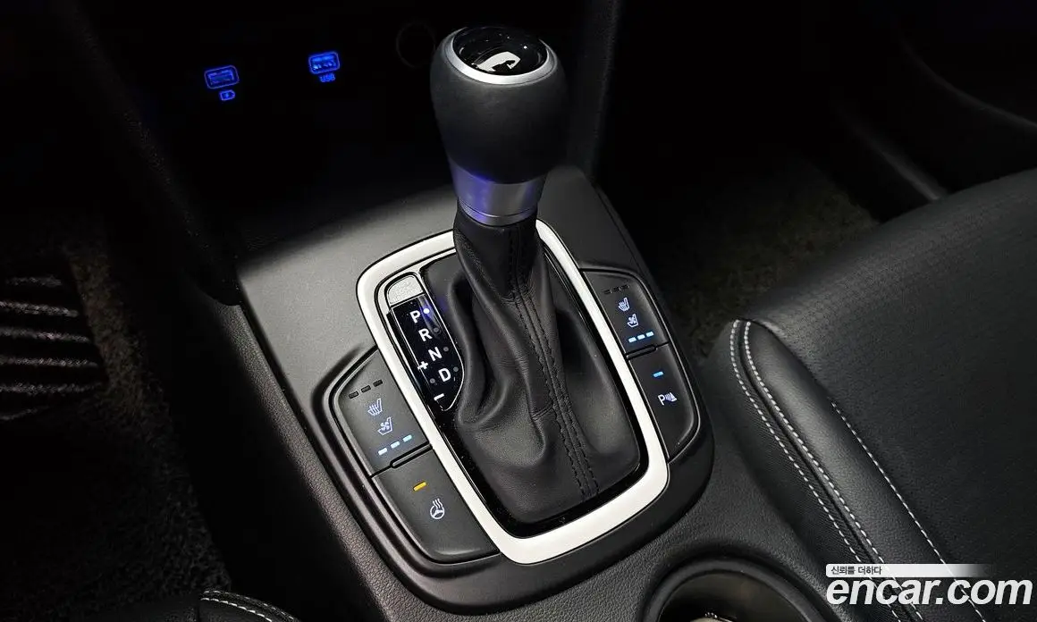 Hyundai Kona 2020 1.6 автомат (гидро), фото 12