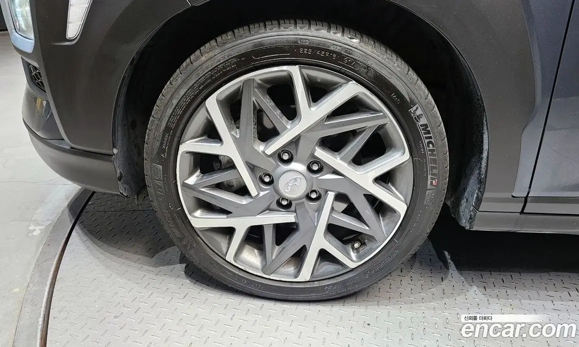 Hyundai Kona 2020 1.6 автомат (гидро), фото 5