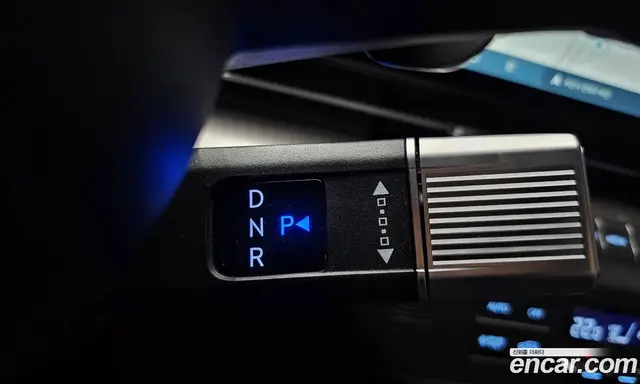 Hyundai Kona 2025 1.6 автомат (гидро), миниатюра 12
