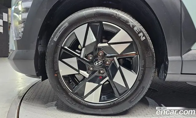 Hyundai Kona 2025 1.6 автомат (гидро), миниатюра 5