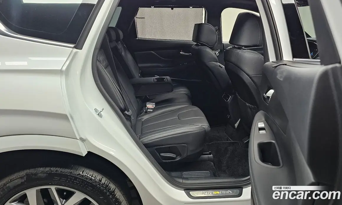 Hyundai Santa Fe 2023 2.5 автомат (гидро), фото 17