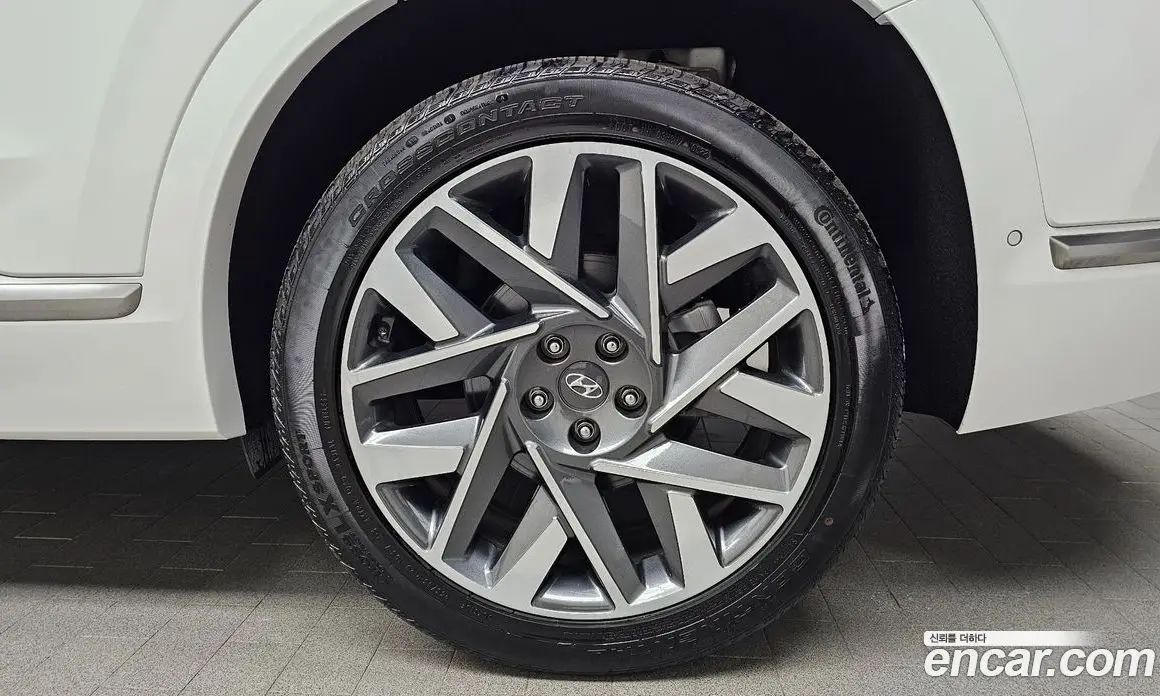 Hyundai Santa Fe 2023 2.5 автомат (гидро), фото 7