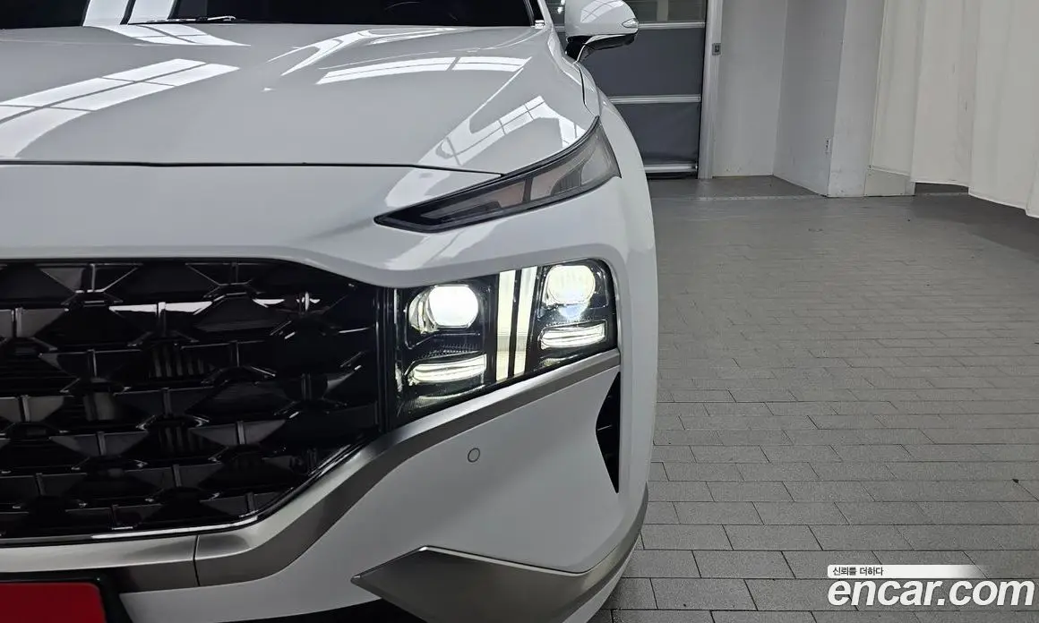 Hyundai Santa Fe 2023 2.5 автомат (гидро), фото 8
