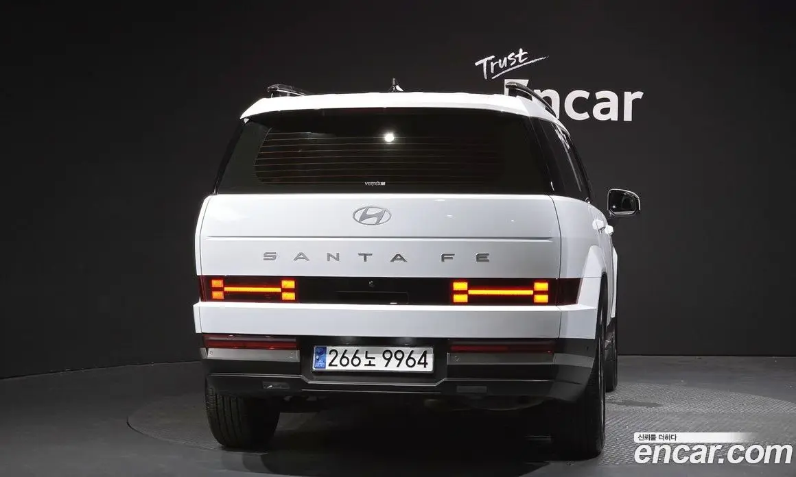 Hyundai Santa Fe 2024 1.6 автомат (гидро), фото 4