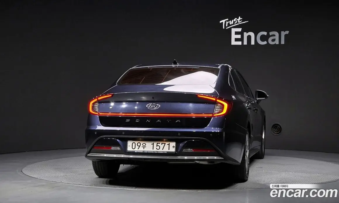 Hyundai Sonata 2019 2.0 автомат (гидро), фото 4