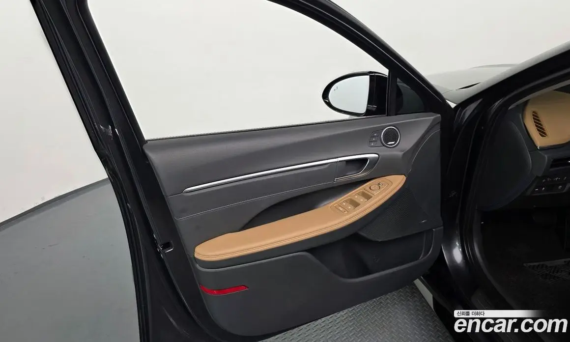 Hyundai Sonata 2021 1.6 автомат (гидро), фото 14