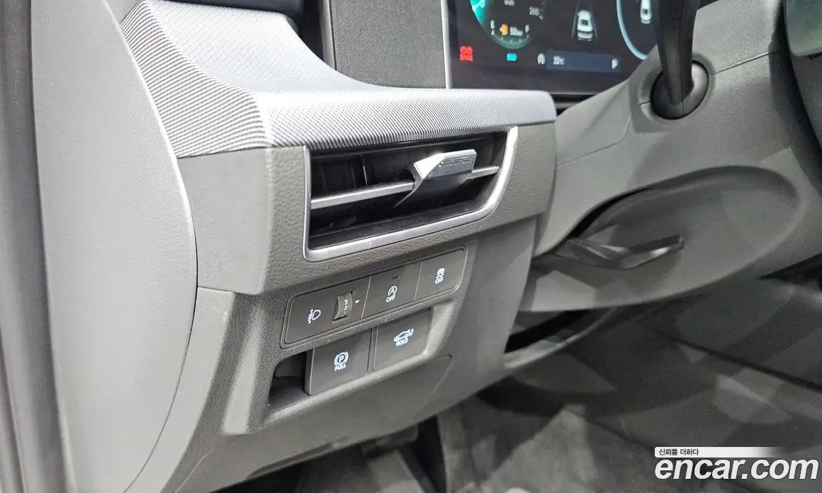 Hyundai Sonata 2023 2.0 автомат (гидро), фото 16